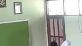 Daripada Tawuran Mending Ngentot Di Kelas