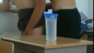 Skandal Mahasiswi Ngentot Dikelas Pas Jam Istirahat