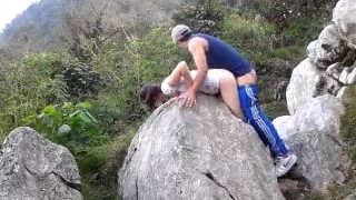 Ngintip ABG Ngentot di Bukit