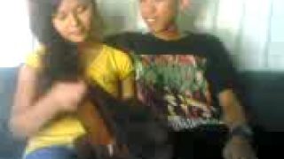 Abg Sedang Menjahit Tapi Cowonya Minta Cium Di Ruang Tamu