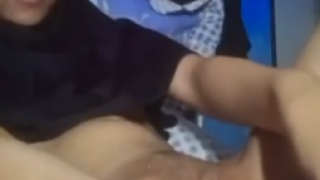 Abg jilbab subur udah pinter colmek pakek terong